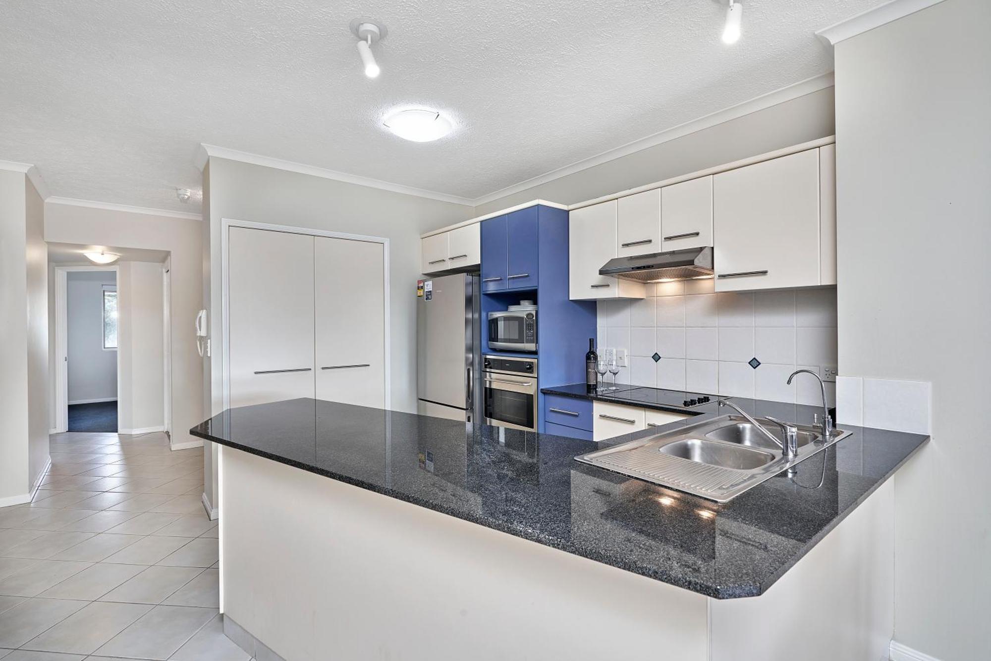 North Cove Waterfront Suites Cairns Bagian luar foto